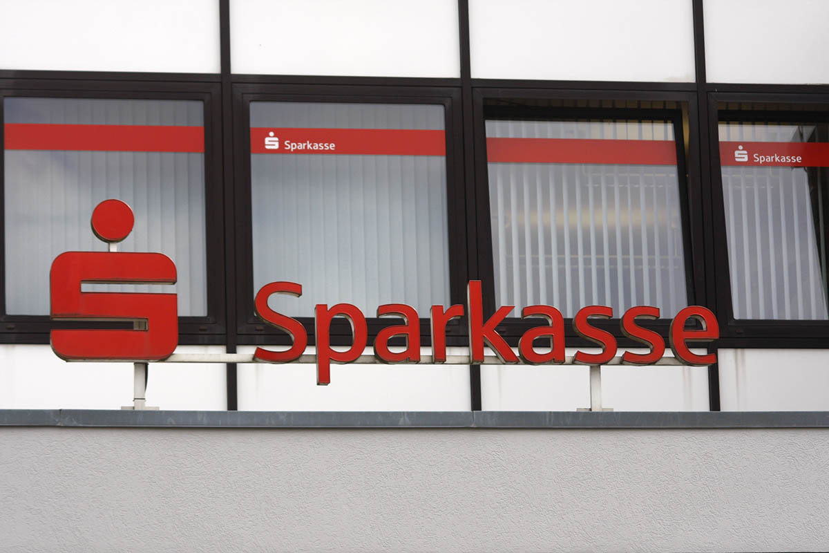 Sparkasse Neuwied ldt zum groen Vereinsevent ein 