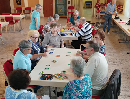 Spielenachmittag im Seniorenheim Betzdorf startet wieder
