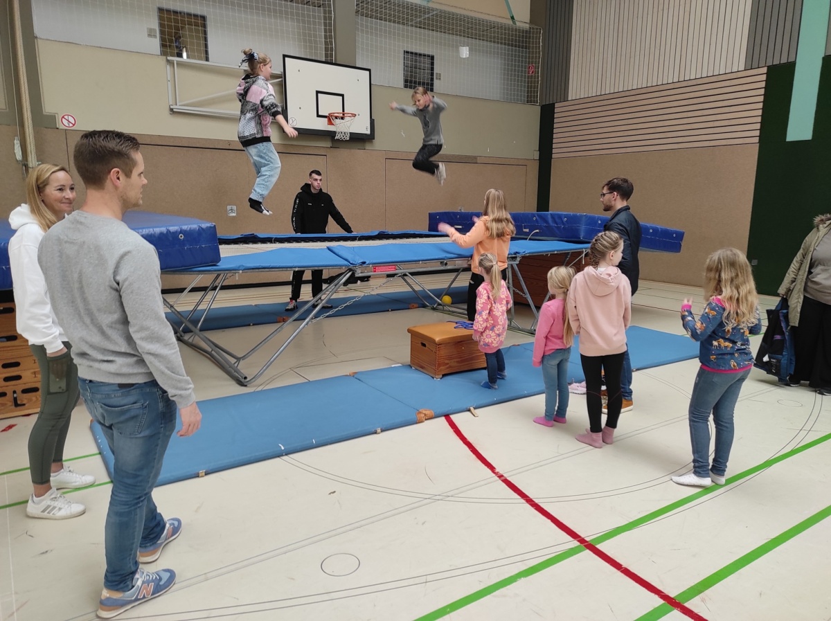 Die Kinder und Jugendlichen konnten beim Sport-Mix- und Mitmach-Tag zahlreiche Sportarten ausprobieren. (Fotos: privat)