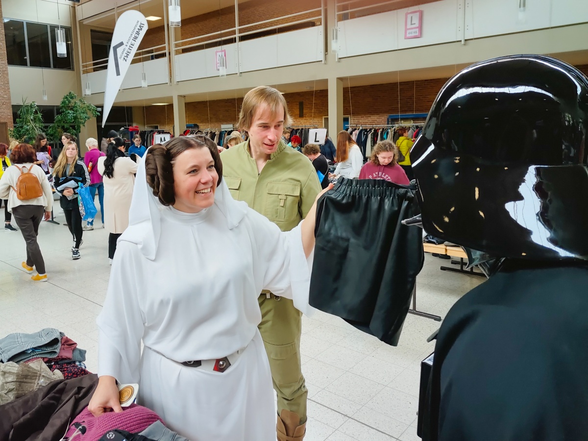 "Shoppen mit Vader" in Hhr-Grenzhausen