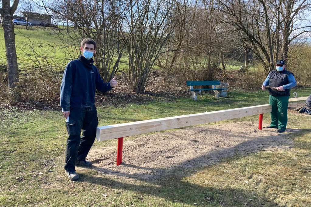 Gelungene Spielplatz-Aktion in Stebach