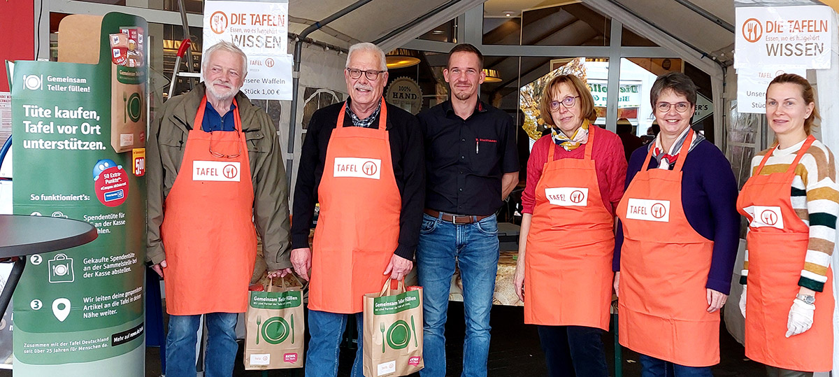 Heiner Frey (von links), Jrgen Laumann, Mike Stockhausen, Elke Laumann, Christine Rausch und Natalia Heidnik (Foto: Nikolaus Rausch)