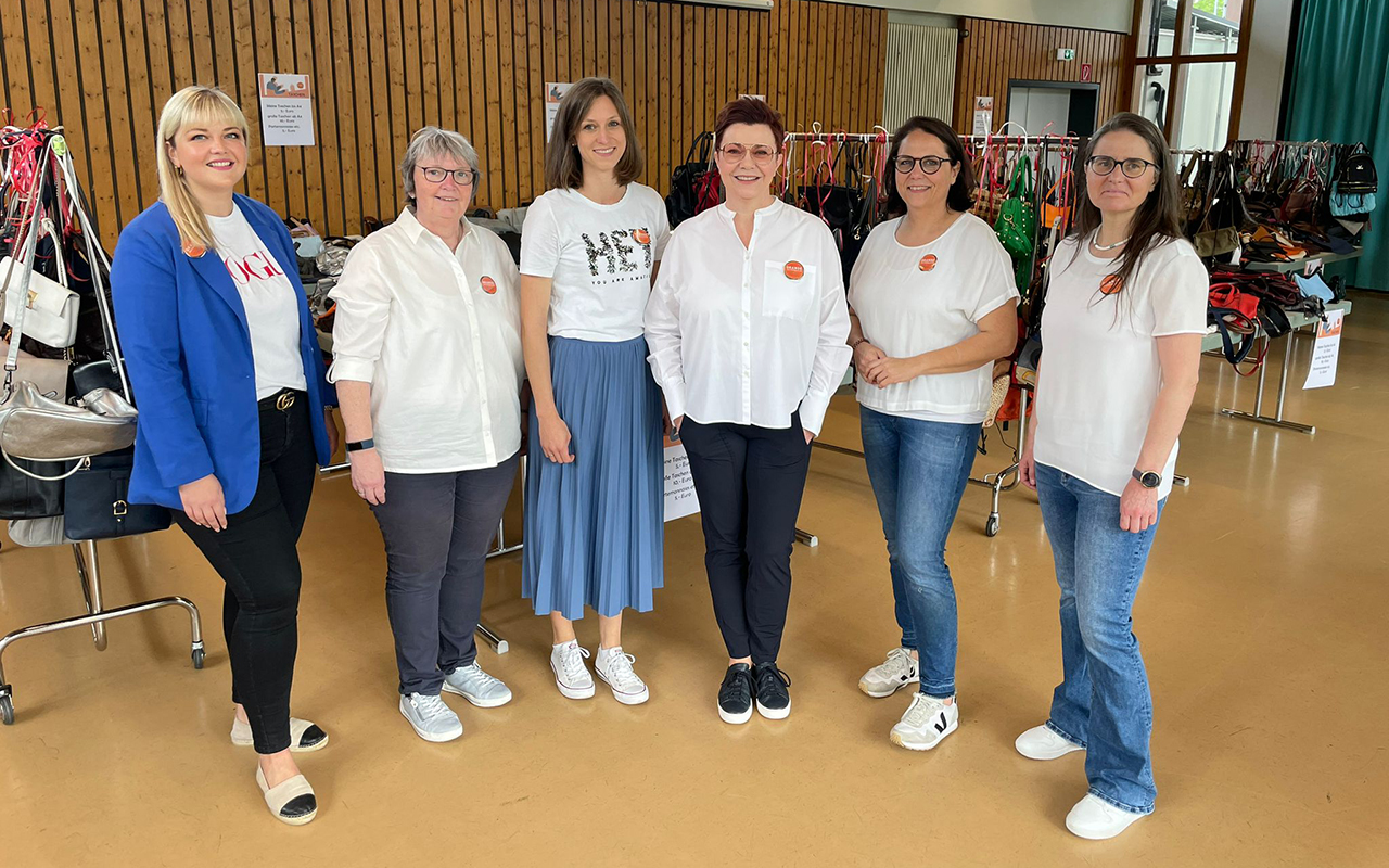 Nach der groen Resonanz der 1. Taschenbrse hoffen die Organisatorinnen des Netzwerks Orange auf eine tolle Fortsetzung in Montabaur. (Foto: Kreisverwaltung / Michael Noll)