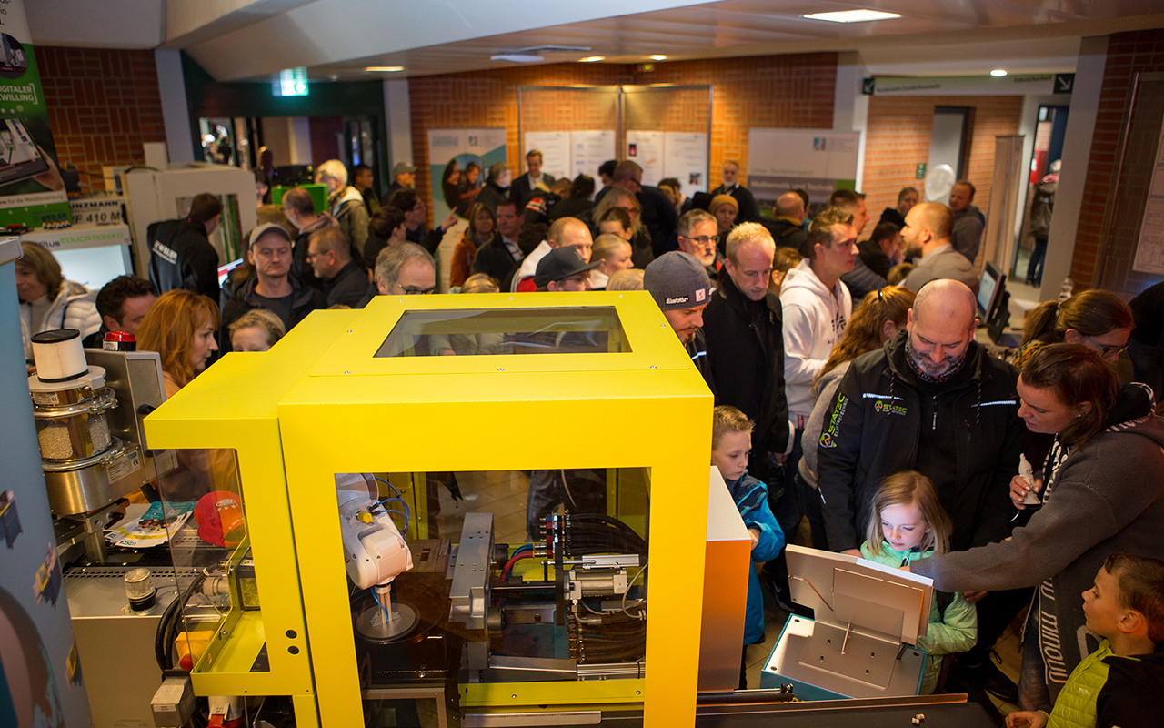 Koblenzer "Nacht der Technik" lockte mehr als 10000 Besucher an