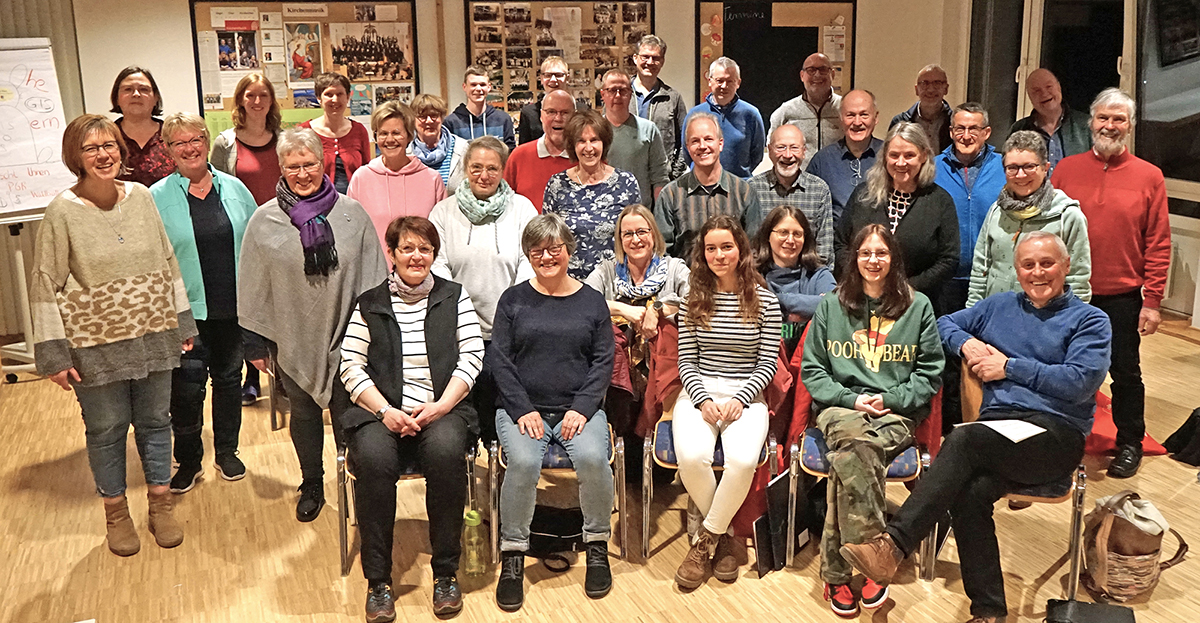 Das Vokalensemble TonArt Neuwied e.V. unter der Leitung von Peter Uhl (v.r.). Foto: Willi Schmitz