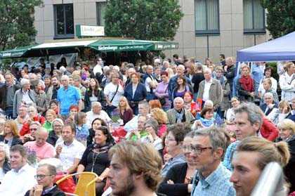 Rappelvoll war es auf der "Piazza Castello" in Altenkirchen. Die "Toskanische Nacht" ist erneut ein Erfolg gewesen. Fotos: kk