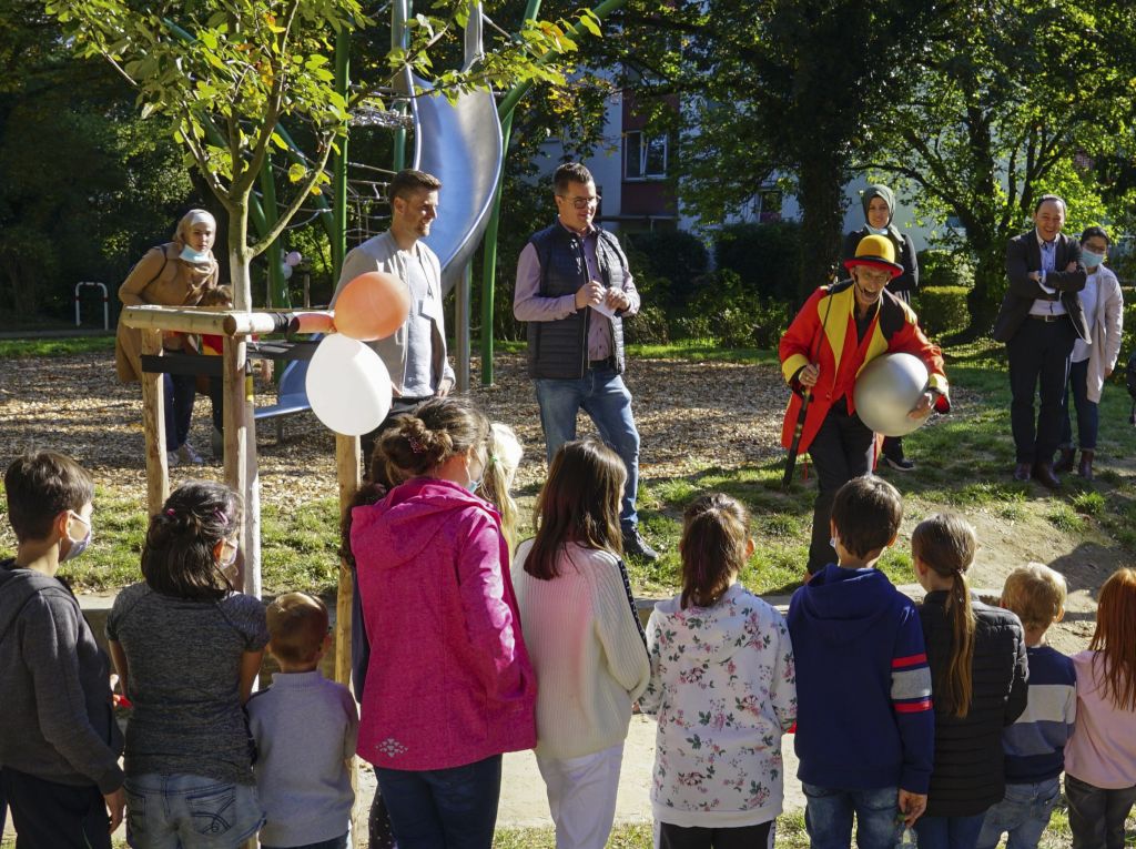 Neuer Spielplatz im Ulmenweg eingeweiht