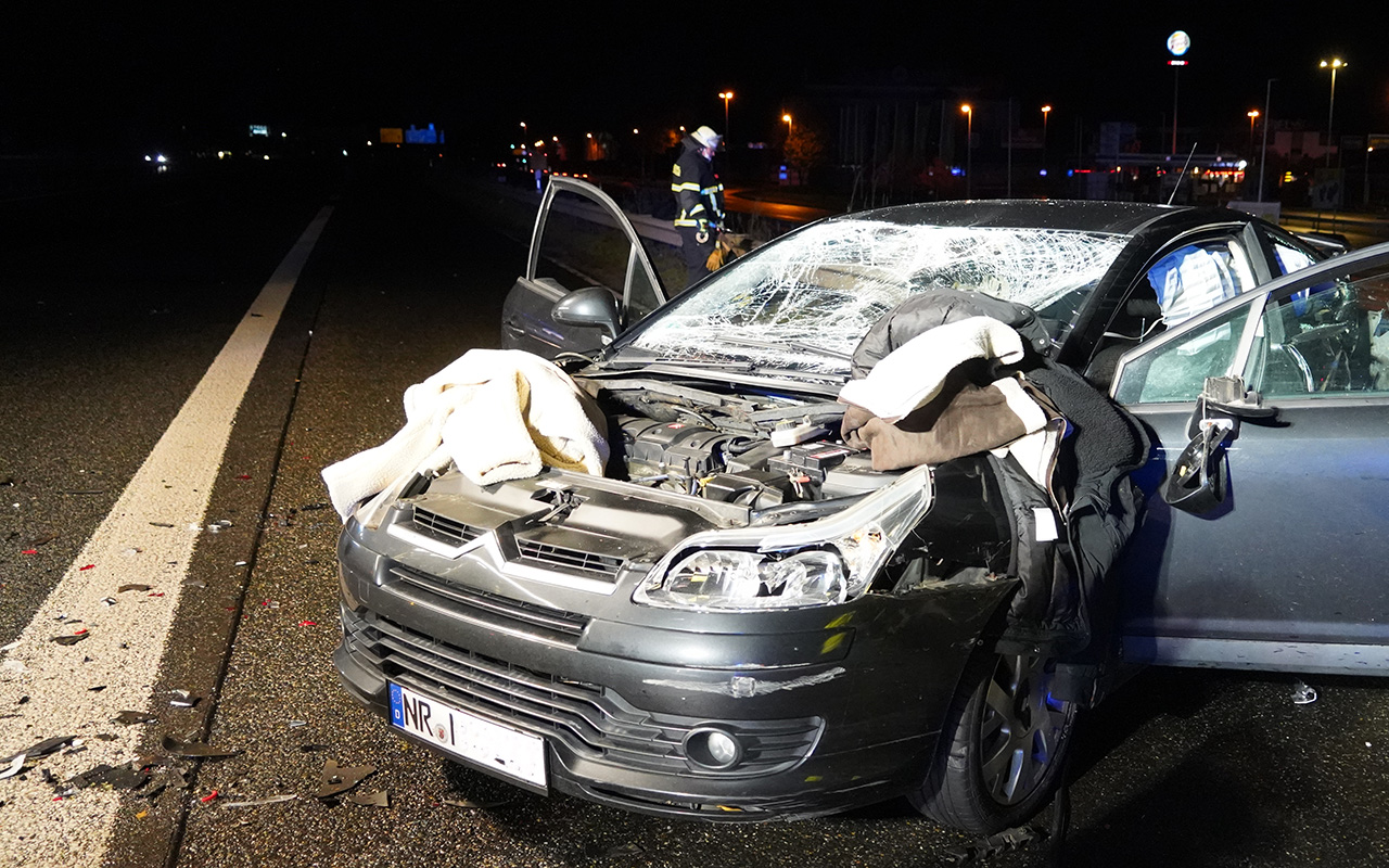 Bei Verkehrsunfall auf B 9 in Koblenz wurde eine Person schwer verletzt