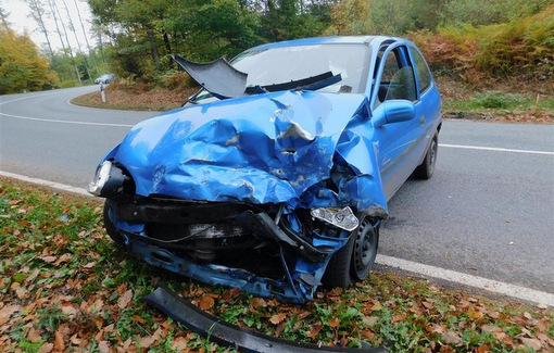 Unfall auf der L 276: Verursacher ohne Fhrerschein, Zulassung und Versicherung 