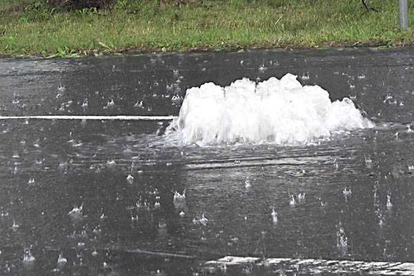 Unwetter - zahlreiche Einstze und berschwemmte Straen