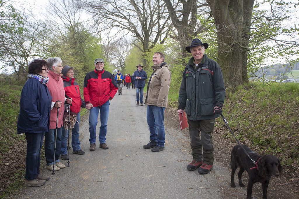 Wanderung mit Revierfrster durch den Schwer Stadtwald
