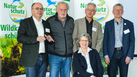 Machten mit beim Rendevouz im Buchenwald: (von links) Dr. Ulrich Althauser, Norbert Panek, Gabriele Neumann, Dr. Martin Flade und Harry Neumann.(Foto: NATURSCHUTZINITIATIVE e. V.) 