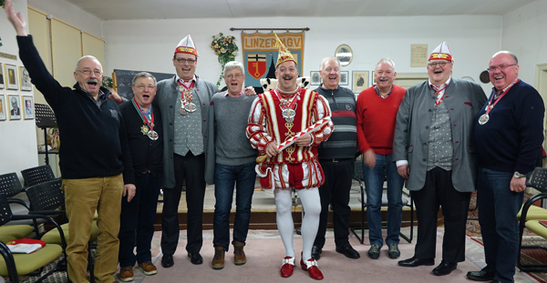 Von links nach rechts: Heinz Bndgen, Toni Derek, Michael Degen, Hans Schmitt, Prinz Paul III, Norbert Klein, Siegfried Bndgen, Johannes Euskirchen, Wolli Klein. Foto: Roland Thees.