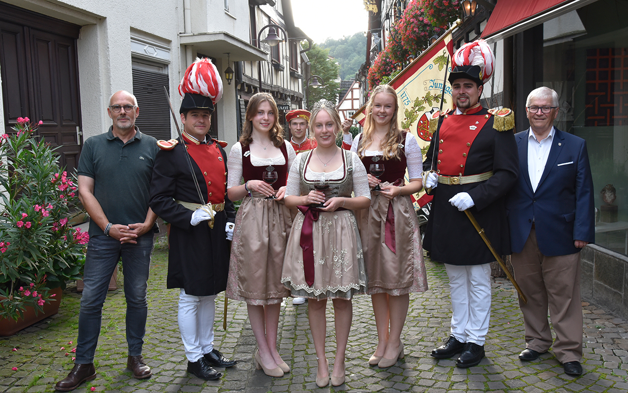 Lucie Tillmann ist die neue Burgundia Unkels - Wein- und Heimatfest 1. bis 3. September