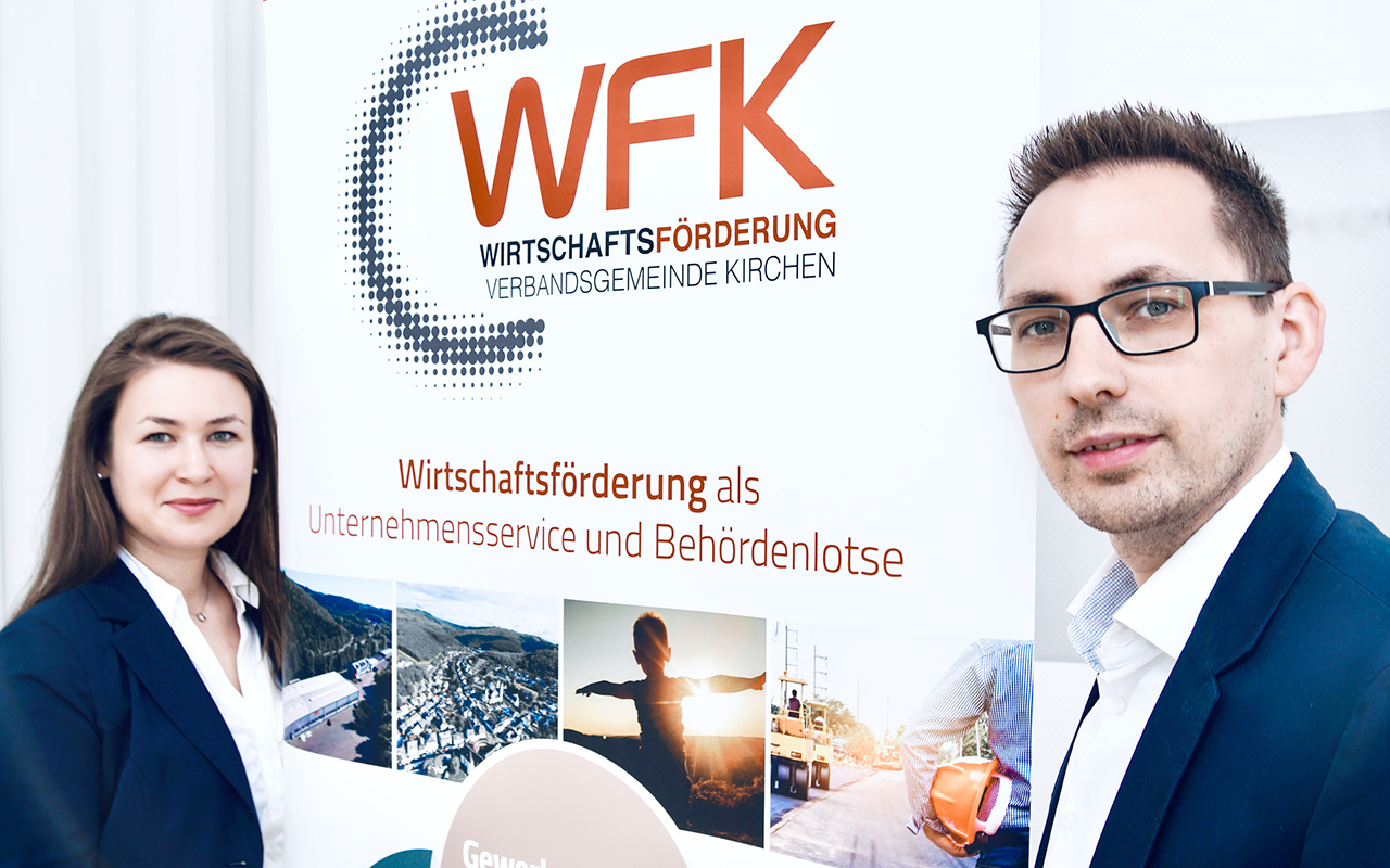 Tim Kraft, Leiter der Kommunalentwicklung und der Wirtschaftsfrderung, mit seiner Mitarbeiterin Riccarda Vitt. (Foto: WFK)