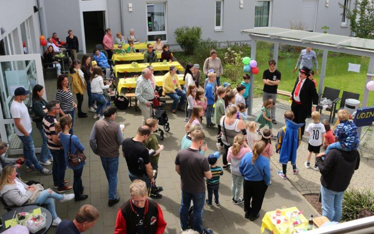 Flammersfelder Pflegedorf prsentierte Besuchern ein buntes Programm